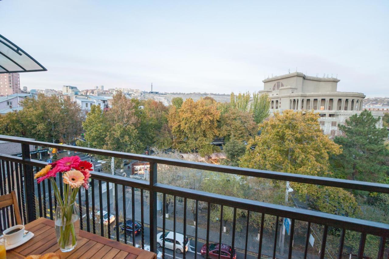 Opera Panorama Apartments Yerevan Exterior photo